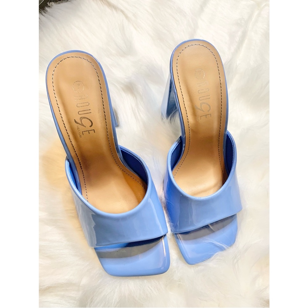 Periwinkle Mules